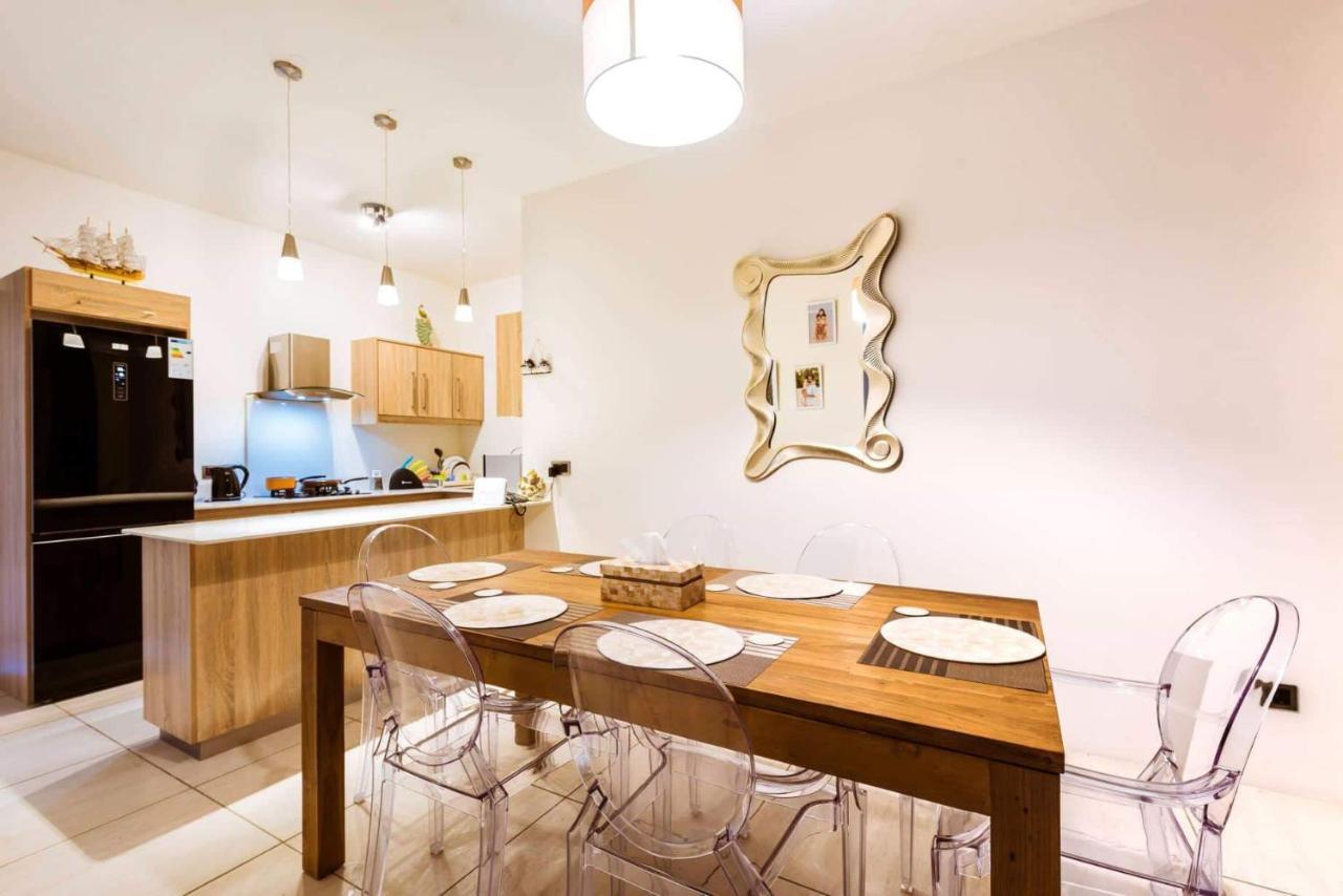 Luxury Westwood Apartment+Pool Flic en Flac Номер фото